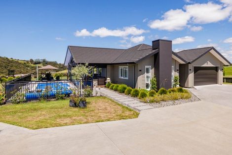 Photo of property in 8 Fernbird Grove, Kerikeri, 0294