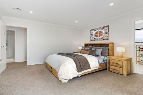 Photo of property in 14 Murray Ward Drive, Te Kauwhata, 3710