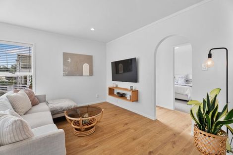 Photo of property in 1/181 Forrest Hill Road, Forrest Hill, Auckland, 0620