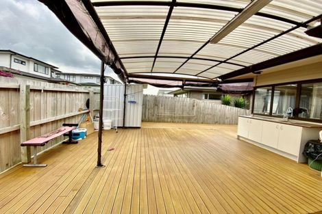 Photo of property in 26 Midhurst Avenue, Henderson, Auckland, 0612