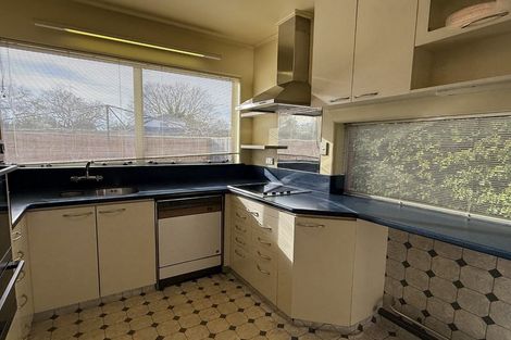 Photo of property in 64 Hamilton Avenue, Ilam, Christchurch, 8041