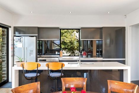 Photo of property in 8 Bretby Court, Jacks Point, Queenstown, 9371