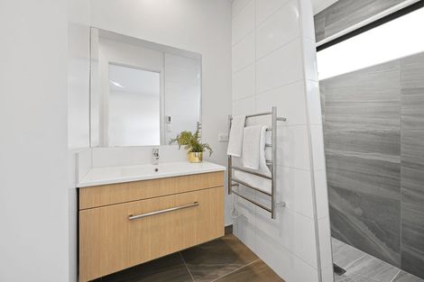 Photo of property in 5 Batten Drive, Flagstaff, Hamilton, 3210