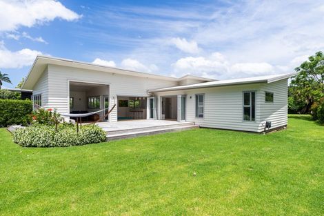 Photo of property in 2 Meridian Place, Matapouri, Whangarei, 0173