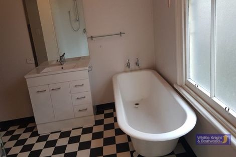 Photo of property in 30 Taupata Street, Redcliffs, Christchurch, 8081