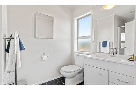 Photo of property in 16b Insley Street, Mangawhai, 0505