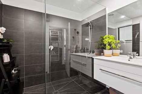 Photo of property in 17 Sandford Terrace, Lower Shotover, Queenstown, 9304