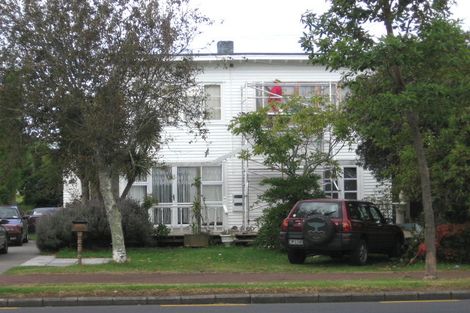 Photo of property in 172 Pilkington Road, Point England, Auckland, 1072