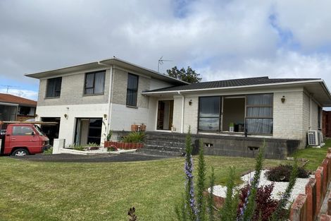 Photo of property in 25 Butterworth Drive, Glendene, Auckland, 0602