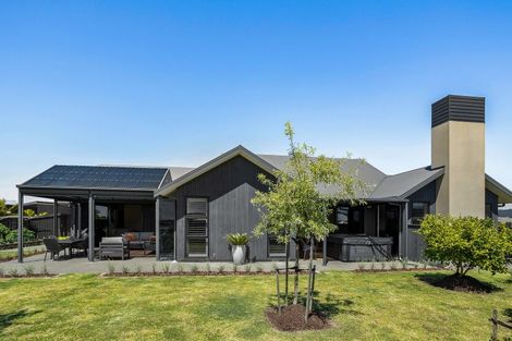 Photo of property in 20 Topping Place, Whitianga, 3510