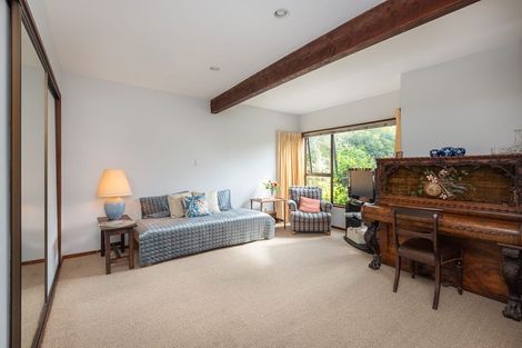 Photo of property in 17 Nehru Place, Cashmere, Christchurch, 8022