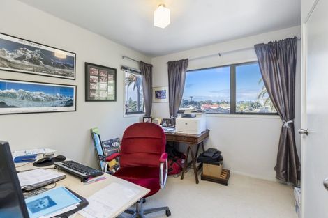 Photo of property in 15e Puriri Avenue, Orewa, 0931