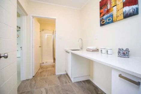 Photo of property in 5 Maxwelton Drive, Mairangi Bay, Auckland, 0630