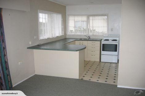 Photo of property in 2/31 Marcel Place, Glenfield, Auckland, 0629