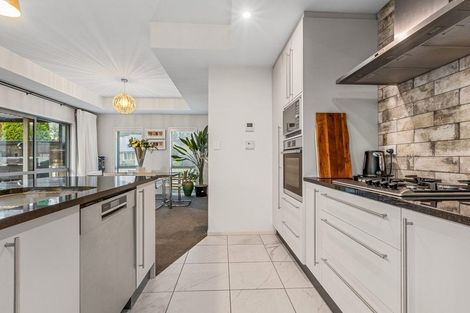 Photo of property in 32 Dunlops Crescent, Marshland, Christchurch, 8083