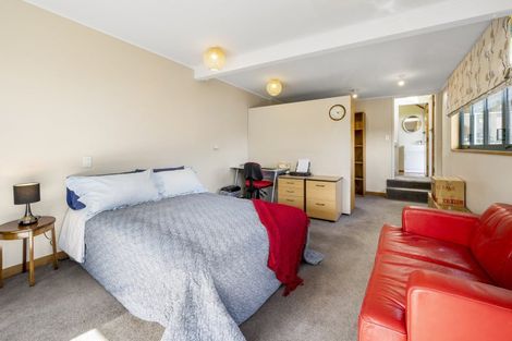 Photo of property in 52 Waitohu Road, York Bay, Lower Hutt, 5013