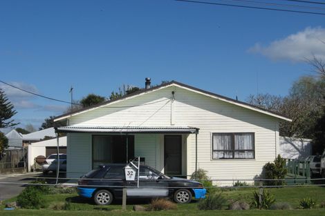 Photo of property in 32 Tawa Street, Edgecumbe, 3120