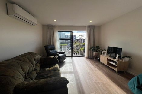 Photo of property in 35 Jabuka Street, Glen Eden, Auckland, 0602