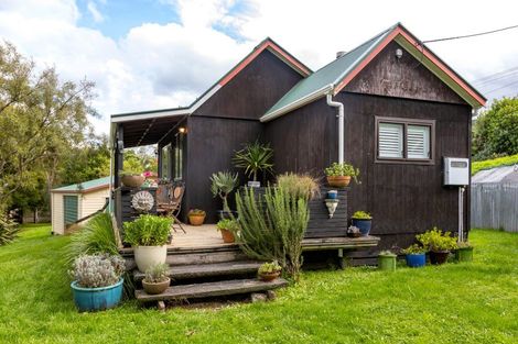 Photo of property in 13 Renall Street, Featherston, 5710