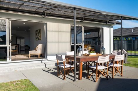 Photo of property in 79 Russell Robertson Drive, Havelock North, 4130