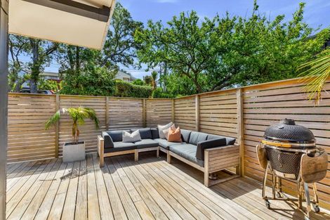 Photo of property in 89 Hebron Road, Waiake, Auckland, 0630