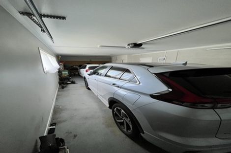 Photo of property in 18 Rama Crescent, Khandallah, Wellington, 6035