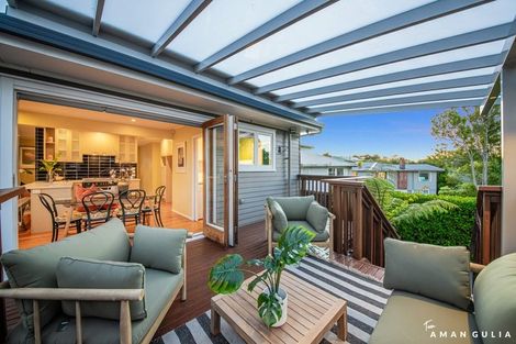 Photo of property in 29 Amberley Avenue, Te Atatu South, Auckland, 0610