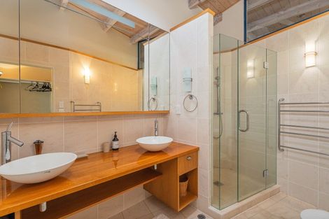 Photo of property in 8 Courtney Close, Pauanui, Hikuai, 3579