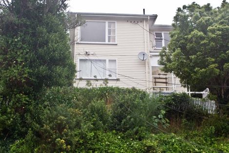 Photo of property in 88 Newlands Road, Newlands, Wellington, 6037