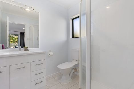 Photo of property in 24 Chelmsley Avenue, Henderson, Auckland, 0612