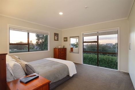 Photo of property in 5 Vela Place, Clarks Beach, 2122