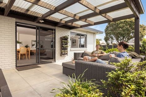 Photo of property in 22 Romana Crescent, Papamoa Beach, Papamoa, 3118