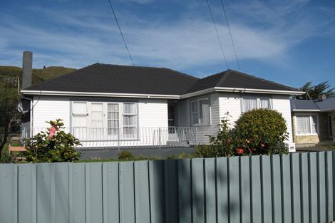 Photo of property in 24 Ruthven Road, Wainuiomata, Lower Hutt, 5014