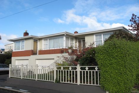 Photo of property in 50 Brownville Crescent, Maori Hill, Dunedin, 9010