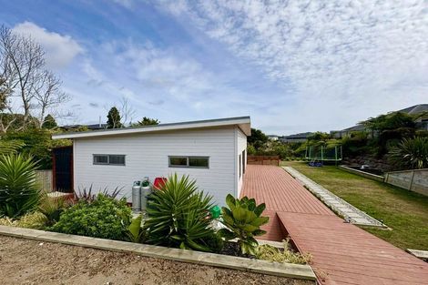 Photo of property in 6 Whenu Way, Bell Block, New Plymouth, 4312