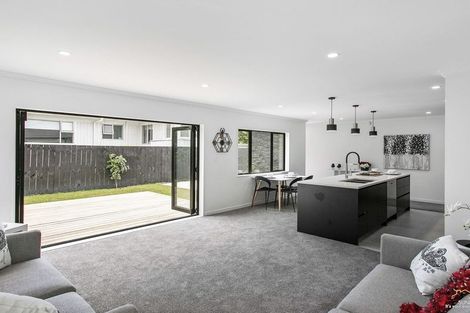 Photo of property in 99a Gloucester Road, Manurewa, Auckland, 2102