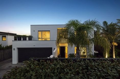 Photo of property in 15 Waitemata Road, Hauraki, Auckland, 0622