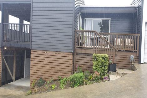 Photo of property in 81a Percy Kinsman Crescent, Riverstone Terraces, Upper Hutt, 5018