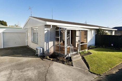 Photo of property in 3/122 Middlepark Road, Sockburn, Christchurch, 8042