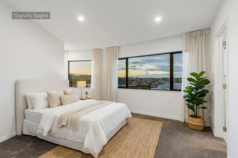 Photo of property in 16 Moki Place, Long Bay, Auckland, 0630