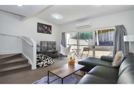 Photo of property in 3/206 Manuka Road, Bayview, Auckland, 0629