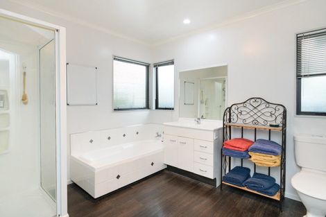 Photo of property in 18 Ursula Drive, Feilding, 4702