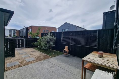 Photo of property in 32/1 Scott Road, Hobsonville, Auckland, 0616