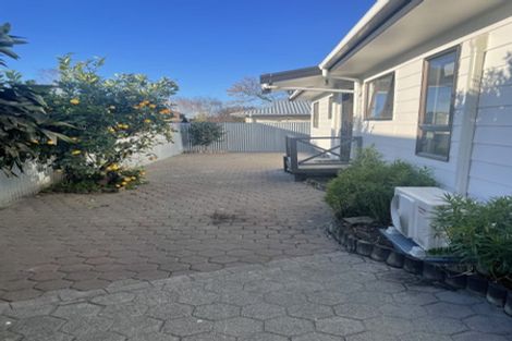 Photo of property in 2/32 Spriggs Crescent, Greenmeadows, Napier, 4112