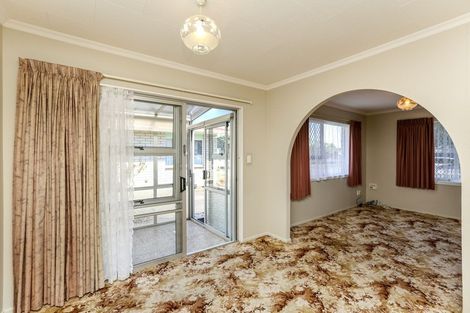 Photo of property in 67 Wallace Place, Westown, New Plymouth, 4310