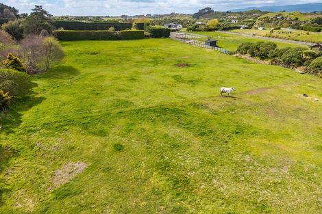 Photo of property in 230 Peka Peka Road, Peka Peka, Waikanae, 5391