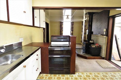 Photo of property in 38 Queen Street, Westport, 7825