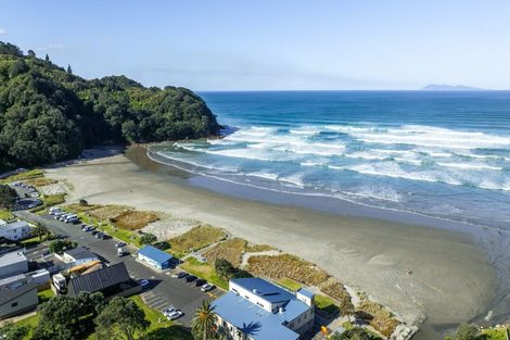 Photo of property in 10b Beach Road, Waihi Beach, 3611
