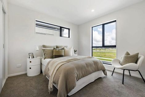 Photo of property in 27 Hampshire Lane, Karaka, 2580
