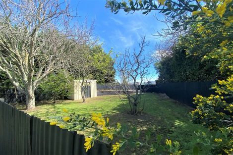 Photo of property in 8 Fyson Place, Hawera, 4610